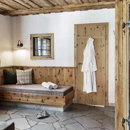Holzlebn Holiday park 3*